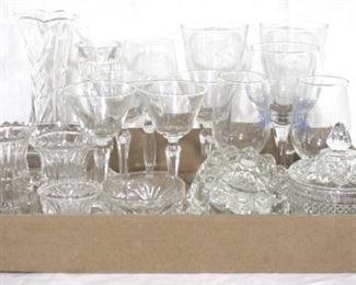 928 - Tray of Assorted Items
