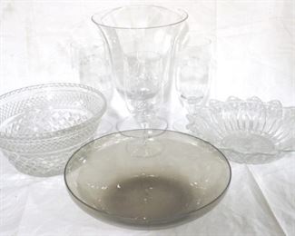 961 - Lot of Glass Items
