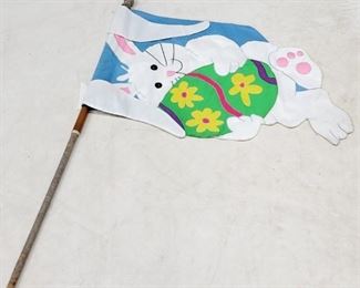 1017 - 56" Bunny garden flag & pole
