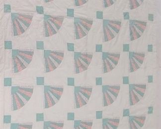 1034 - Queen size quilted comforter - 97 x 95
