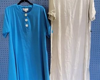 1046 - 2 Dresses, 1 size XL

