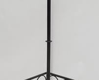 1424 - Metal coat tree with umbrella rack base 68.5 x 11.5 x 11.5
