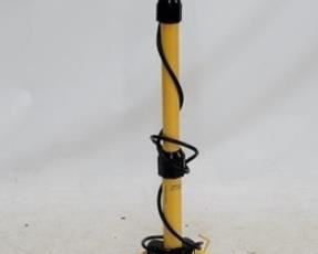 1500 - Working adjustable shop light
