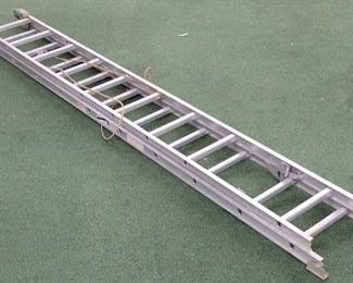 1503 - 20' Extension ladder
