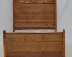 1516 - Fancy carved full size tall oak bed, metal rails 75.5 x 56.5 x 84.5

