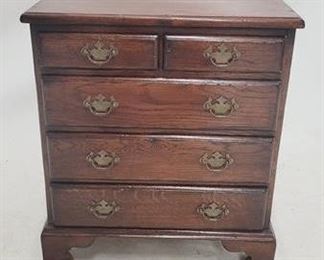 2008 - English Chippendale petite chest 2 over 3 22.5 x 20 x 12.5q
