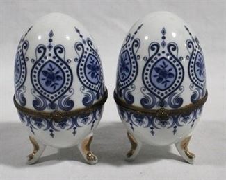 2590 - Pair porcelain egg boxes - 4"
