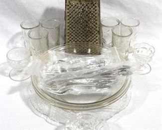 2626 - Vintage glassware & etc

