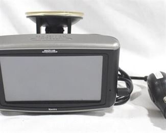 2650 - Magellan Maestro GPS w/ mount & car charger
