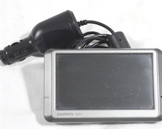 2653 - Garmin Novi GPS w/ car charger
