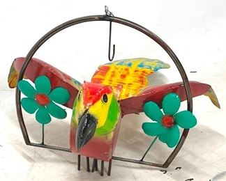 4042 - Garden Decorative Metal Hanging Parrot 33 x 23 x 18
