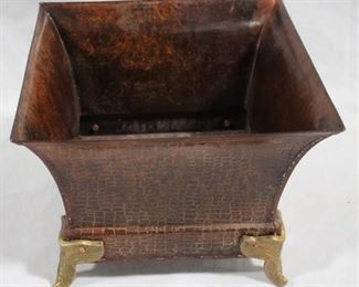 6161 - Footed decorative metal planter - 6.5 x 8.5 x 8.5
