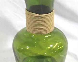 6288 - Decorative glass 12.5" vase
