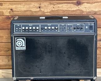 Ampeg VH-40C 300W Guitar Amplifier