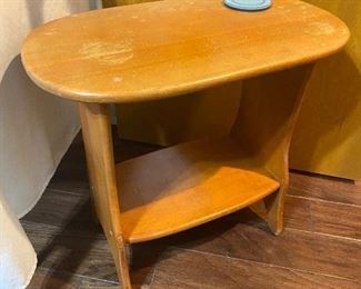 This is a darling little maple side table