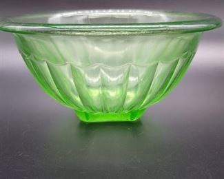 Anchor Hocking Vaseline Glass 8in Diameter Bowl