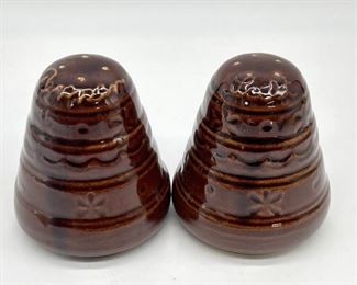 Marcrest Daisy & Dot Stoneware S&P Shakers, 2/11