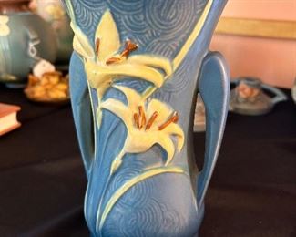 Vintage Roseville Zephyr Lily two handled vase