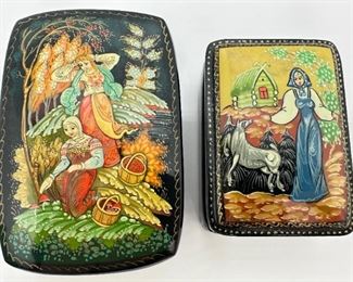 2 Vintage Russian Hand Painted Lacquer Trinket Boxes
Lot #: 37