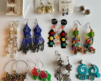 12 Pairs Earrings, Some Vintage
Lot #: 97