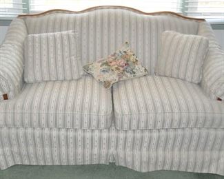 Immaculate Love seat