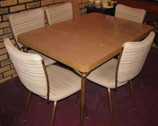 Vintage kitchen set