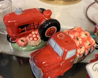 Salt & Pepper Shakers