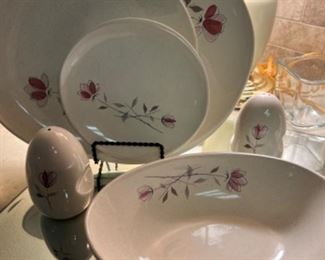Mid Century Vintage Franciscan Dinnerware 
