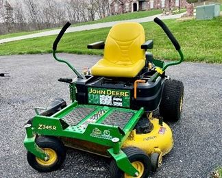 John Deere Zero Turn Lawn Mower