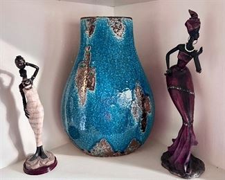 Vase and statues