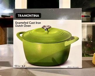 Cast-iron Dutch Oven