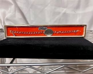 Vintage sterling silver made of honor bracelet