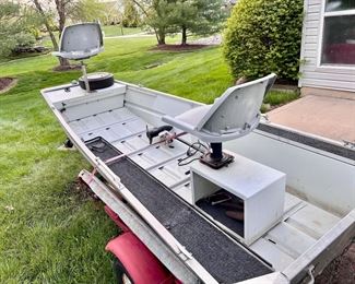 Bass tracker boat