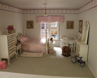 Fully furnished HUGE 1:12 scale Dollhouse
