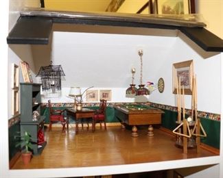 Fully furnished HUGE 1:12 scale Dollhouse