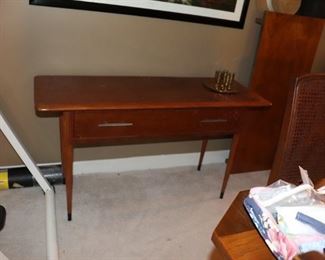  lane acclaim console table