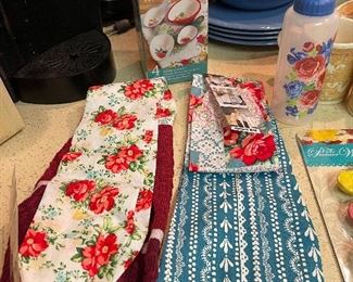 new Pioneer Woman kitchen items