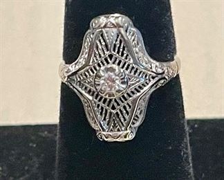 14k gold diamond Art Deco filigree ring