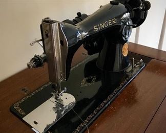 Vintage Singer Sewing Machine Cabinet 