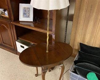 BUY IT NOW! $50, Queen Anne Style Lamp Table