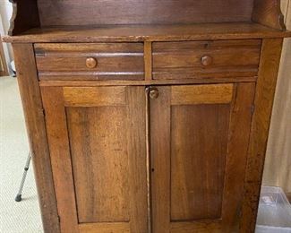 Antique sideboard/cabinet