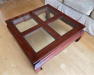 BUY IT NOW! $200 Henredon Cocktail Table; 38" x 38" x 15.5"h