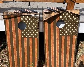 Corn hole game - needs TLC but the pieces are there