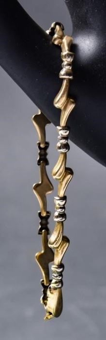 14K Women's Bracelet w/ Bowtie Detail 5.33g
