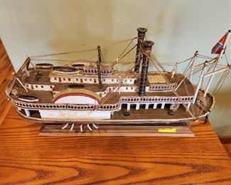 Mississippi Paddle Steamer Replica 