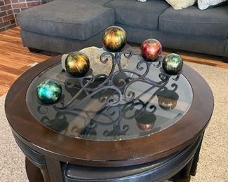 Coffee table with tucking stools