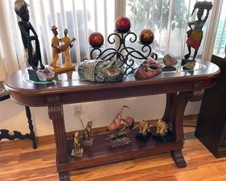 Sideboard / sofa table, home decor, statues