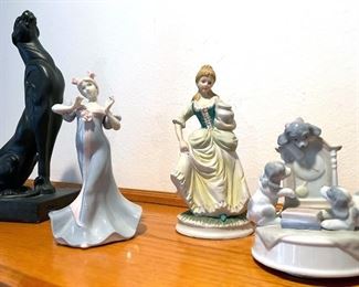Statuettes