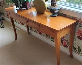Ethan Allen Sofa Table with draw.
