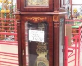 Gorgeous Ridgeway Grandfather Clock